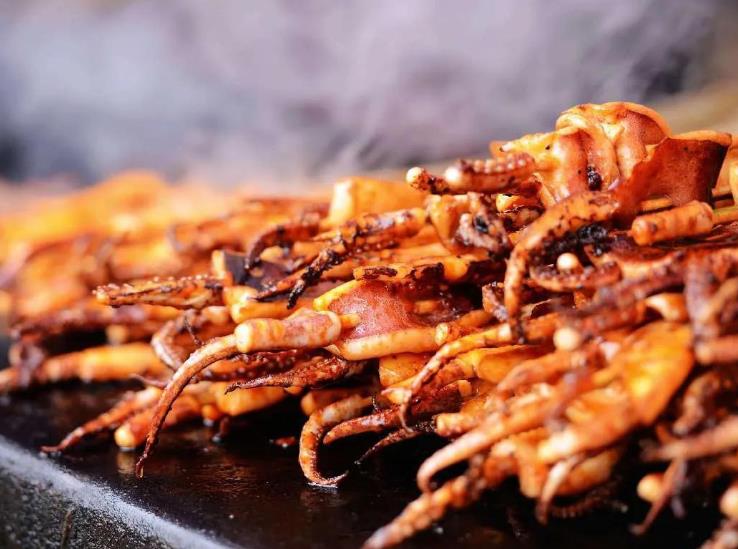 风靡全国的10种街头小吃,必须街头吃才有滋味,最后一个最著名