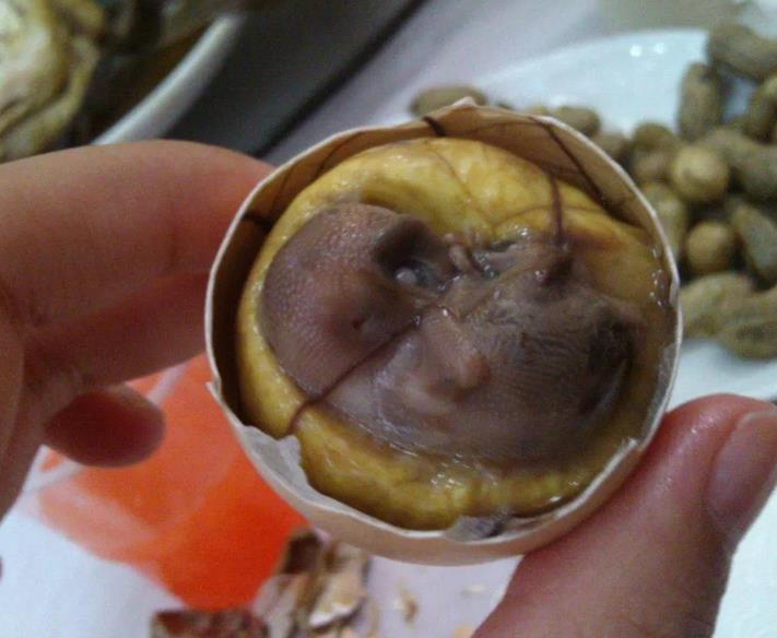 风靡全国的10种街头小吃,必须街头吃才有滋味,最后一个最著名